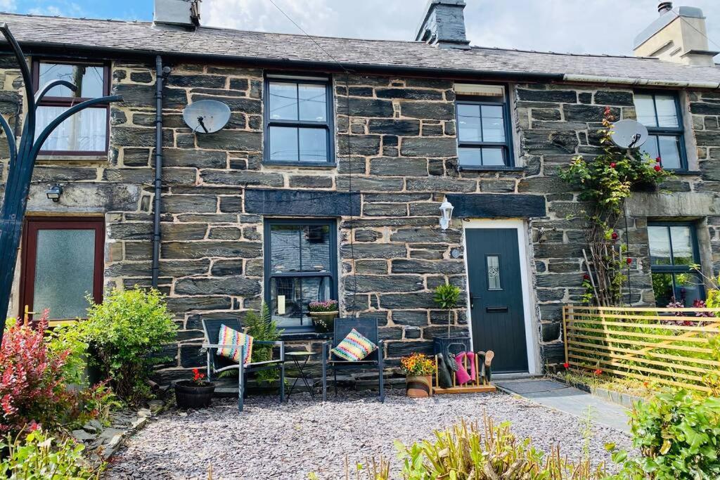 Pen Y Cwm Villa Penmachno Exterior photo